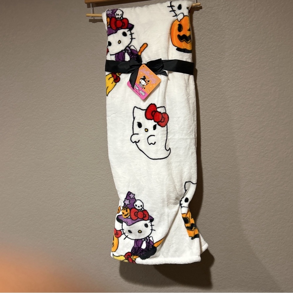 Hello Kitty Blanket
